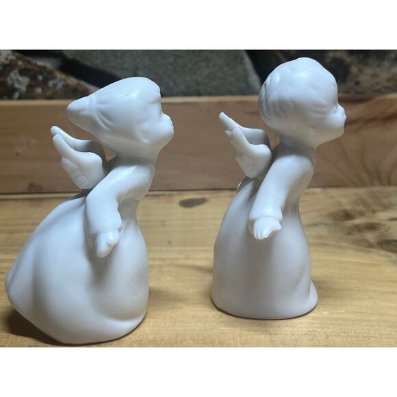 Vintage Schmid Bros Made In Japan Kissing Angels Bisque Figurines Boy Girl 3.5" - Picture 5 of 8